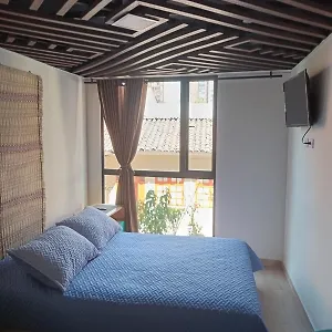  Apartamento Downtown, Blue Home, Nature Inspired